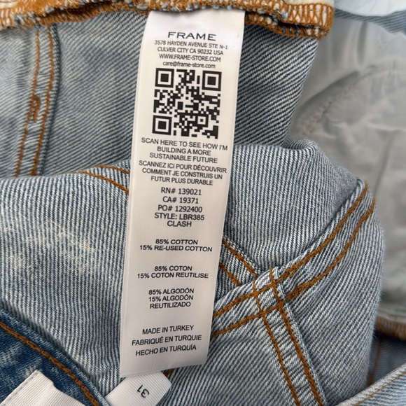🥰Frame Denim Blue Ankle Cropped Jeans
Size 31 - Picture 5 of 6